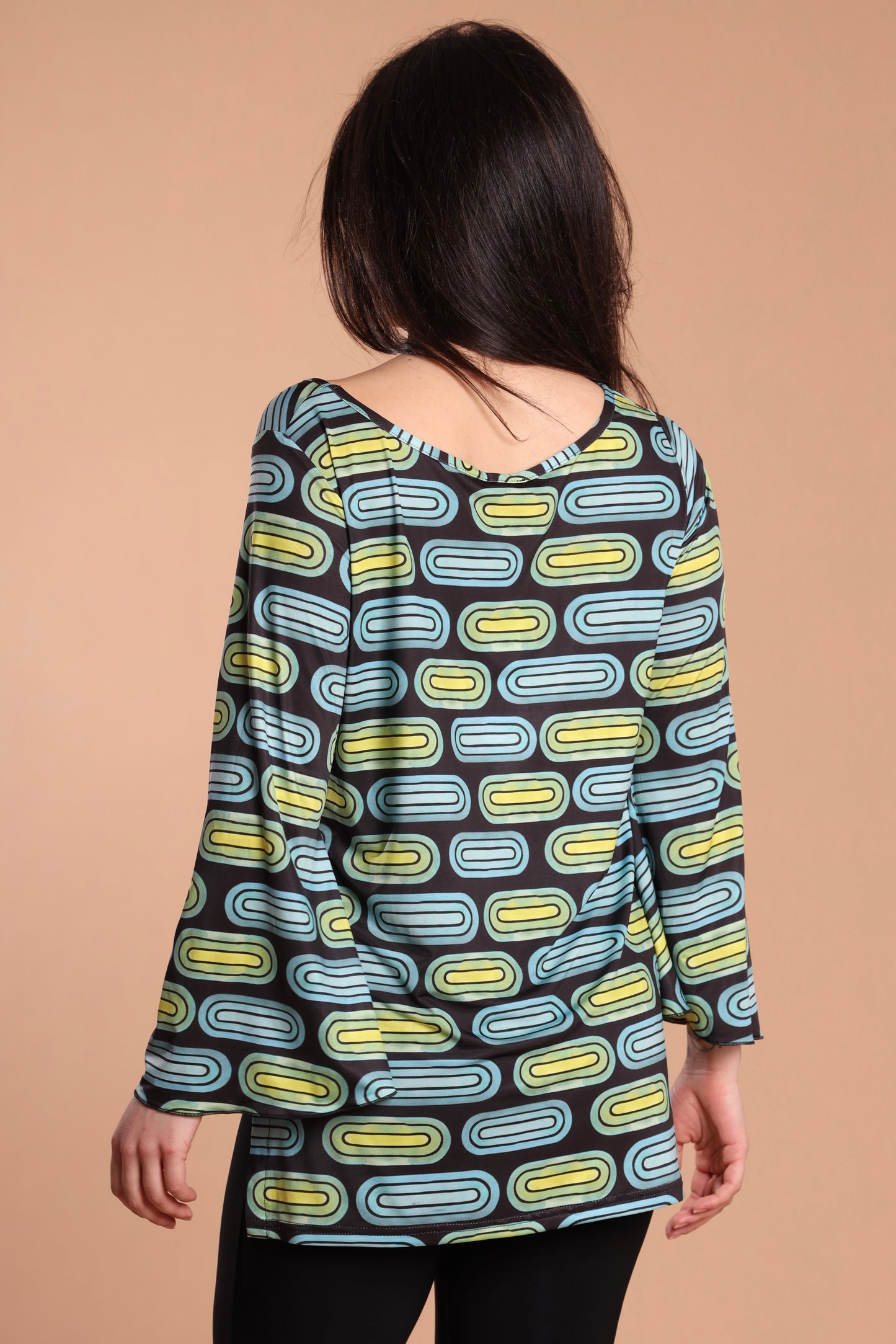 Maglia manica svasata