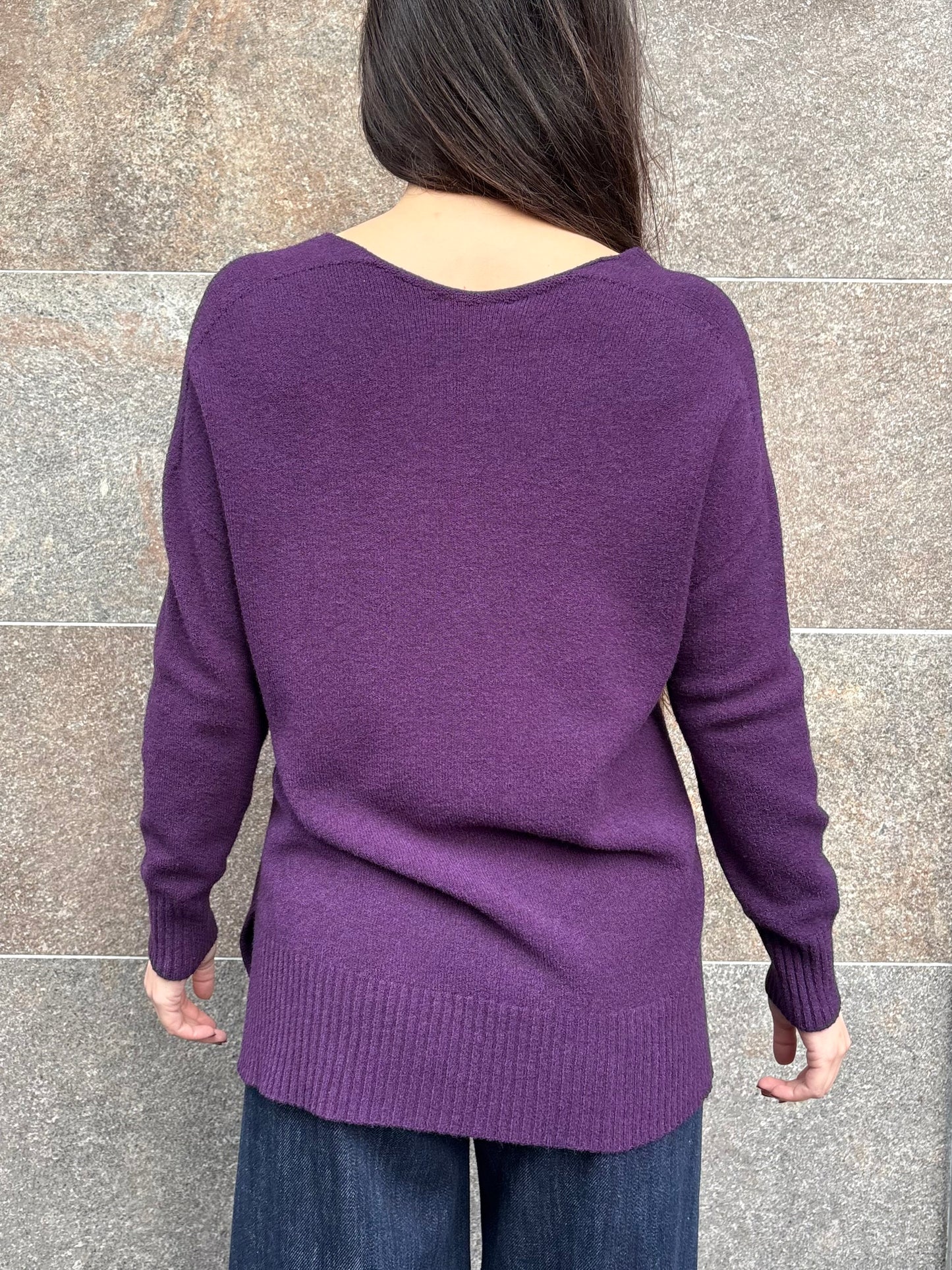 Maglia scollo V trecce