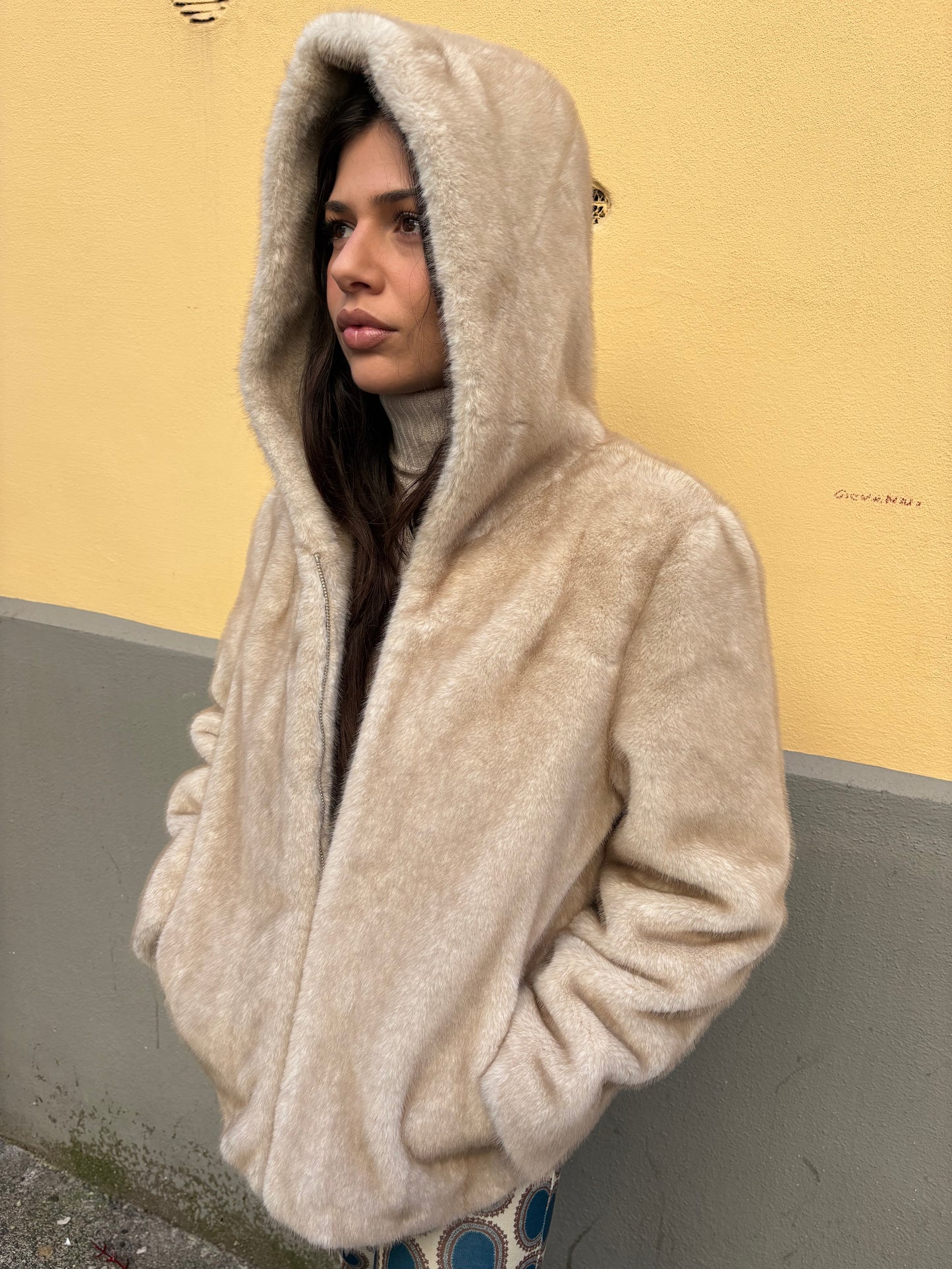 Cappotto con cappuccio