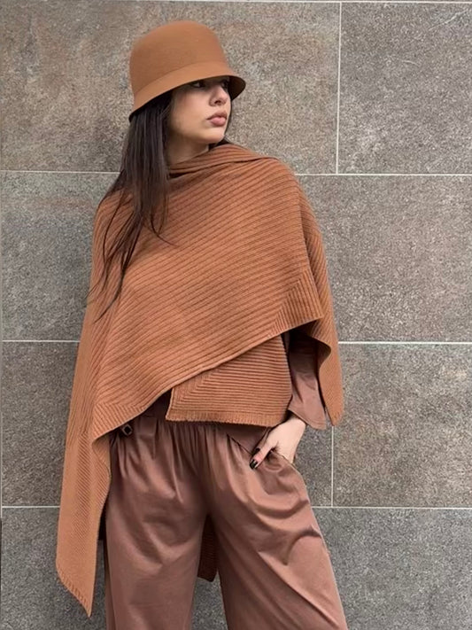 Mantella in maglia a coste