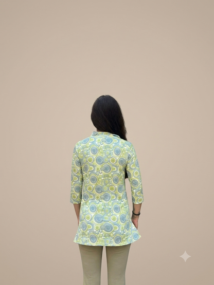 Blusa scollo V
